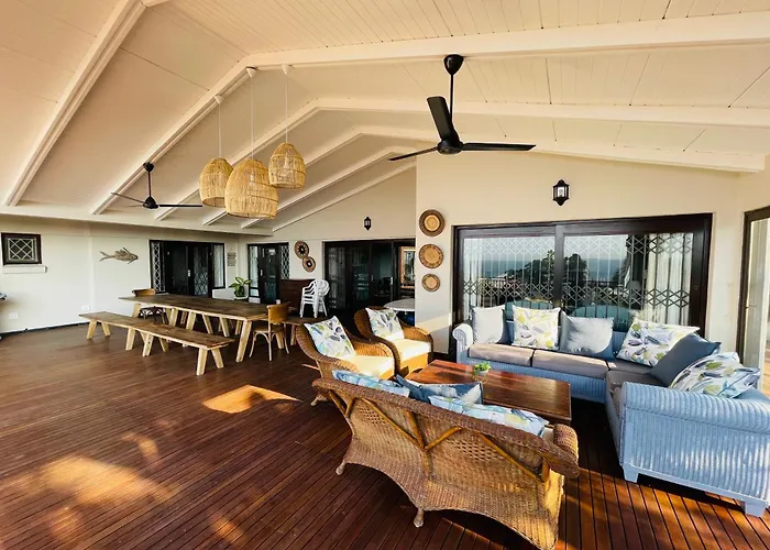 4 Bedroom Beach House On 4Th Ave