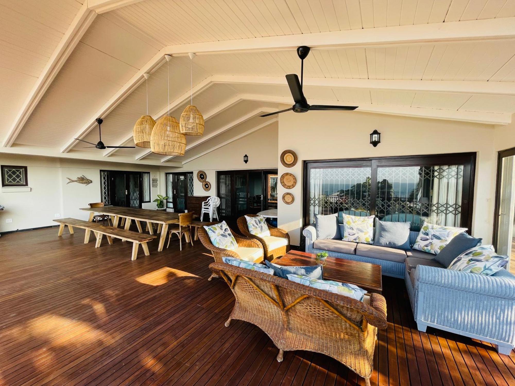 4 Bedroom House On 4th Ave Holiday home Umdloti